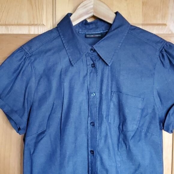 New York & Company Vintage Stretch Sz L Blue Jean Button Down Blouse with Pocket - Picture 3 of 9